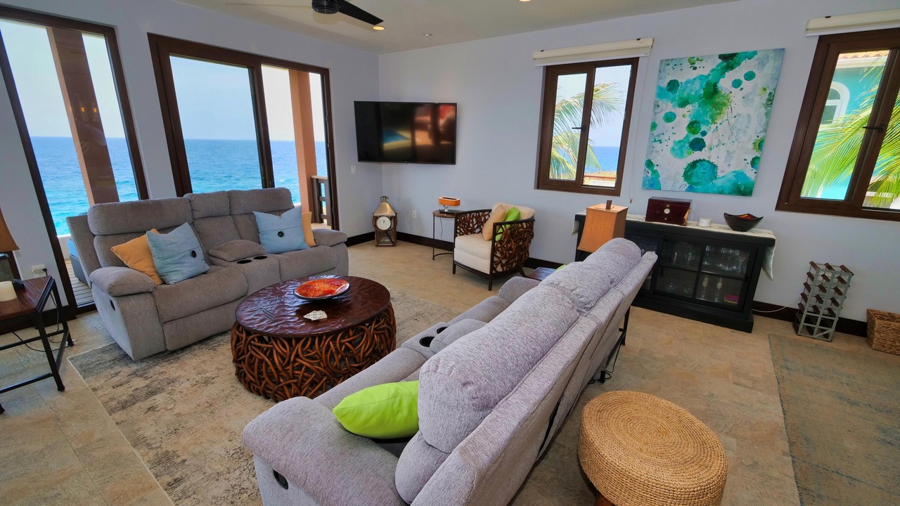 Photo of Livingroom in Lighthouse Estates