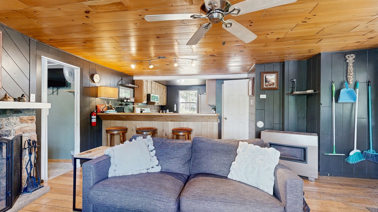 Photo of Livingroom in Rhinelander