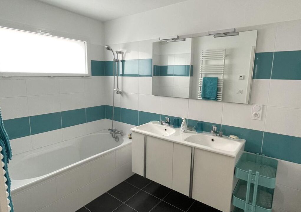 Photo of Bathroom in Lannilis