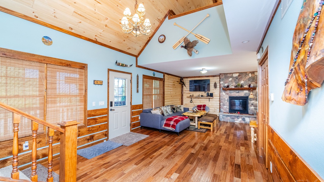 Photo of Livingroom in Baraboo