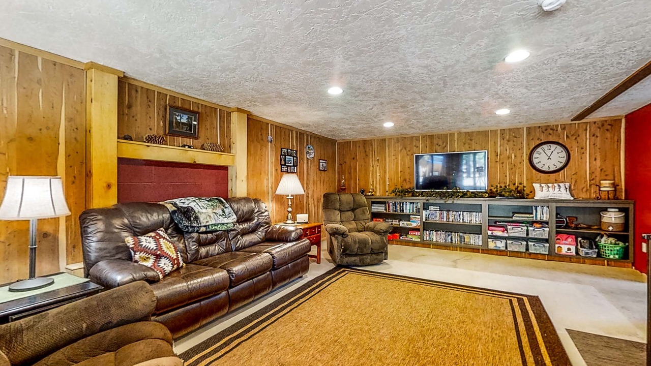 Photo of Livingroom in Crescent