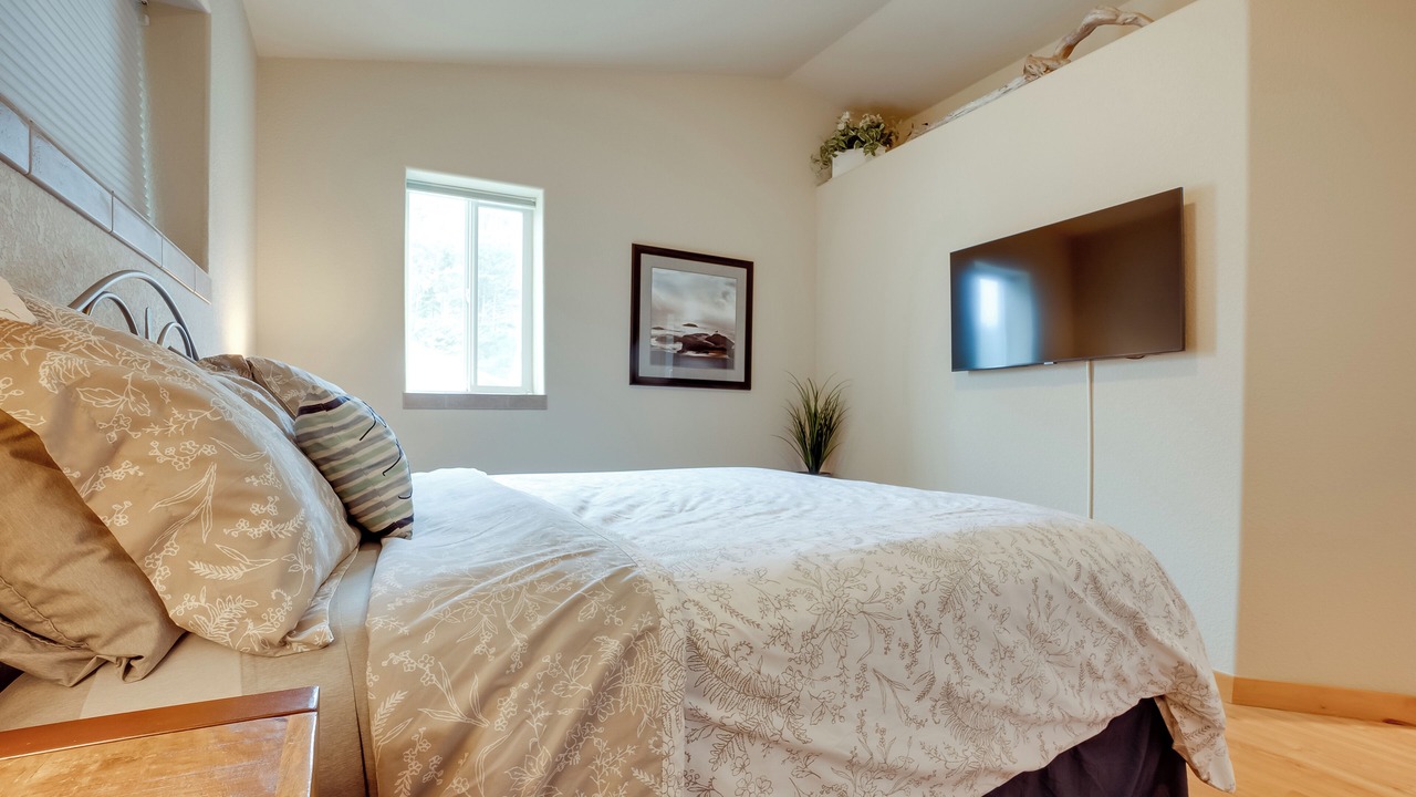 Photo of Bedroom in Gold Beach