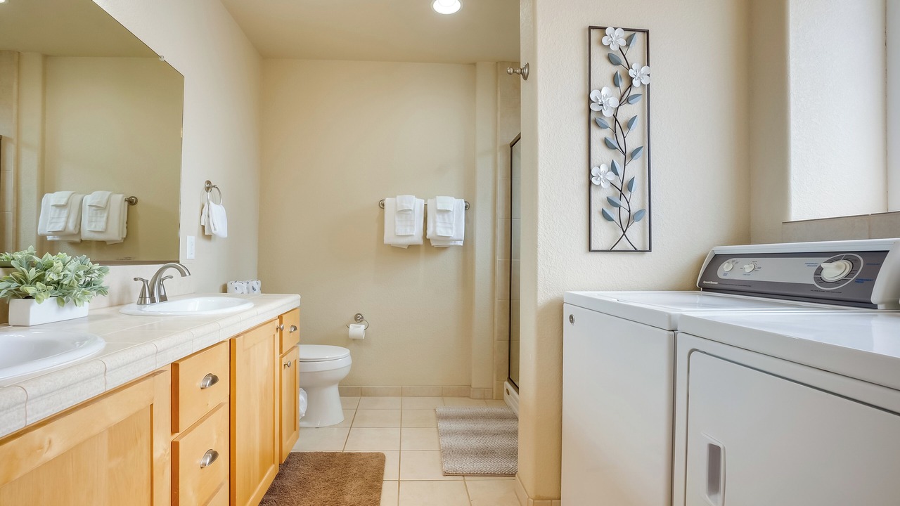 Photo of Bathroom in Gold Beach