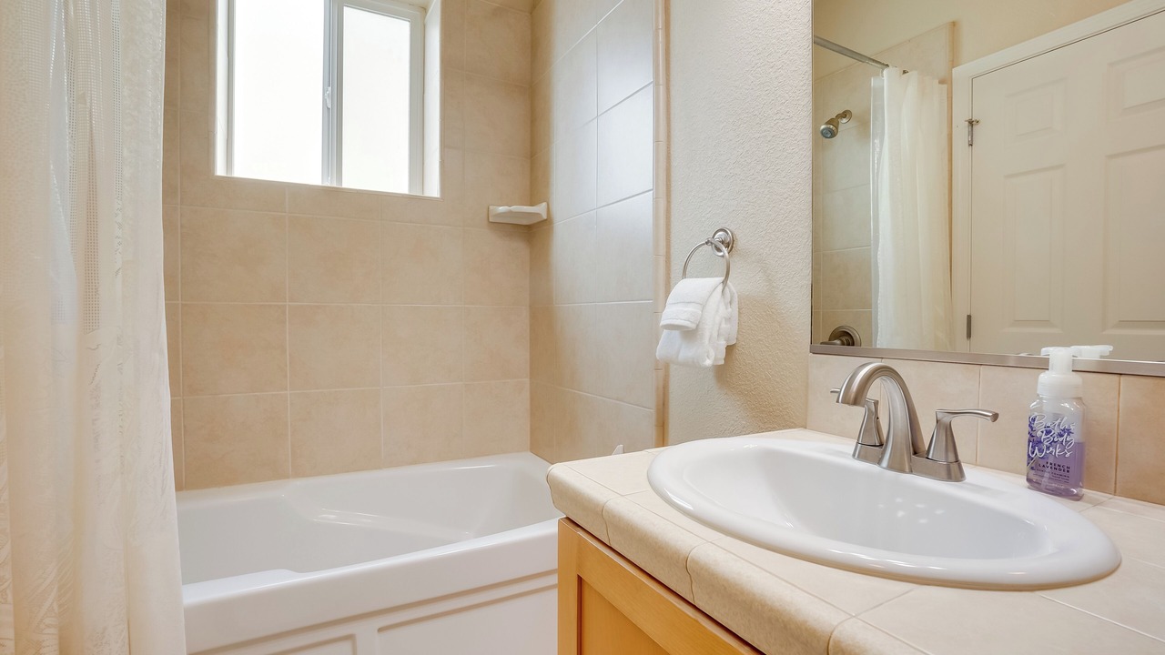 Photo of Bathroom in Gold Beach