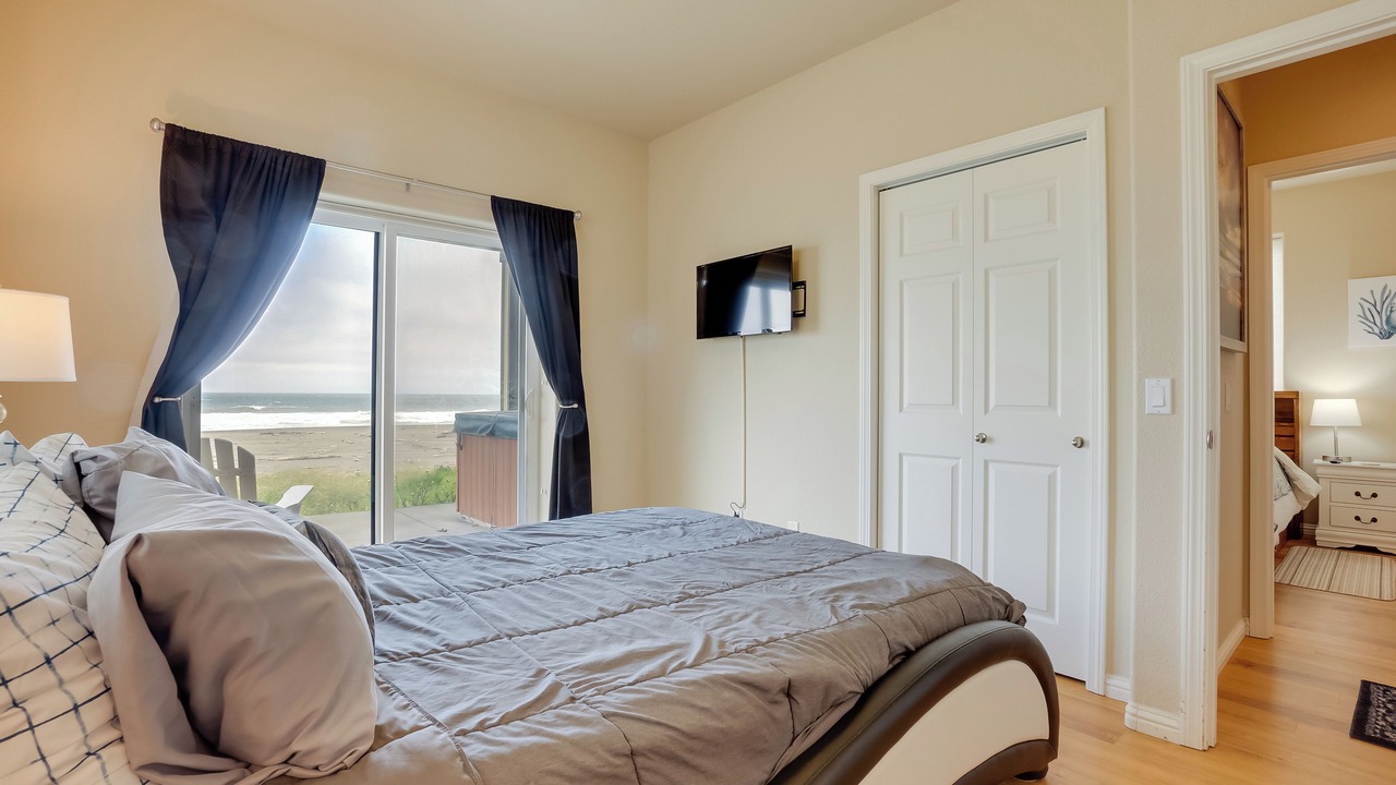 Photo of Bedroom in Gold Beach
