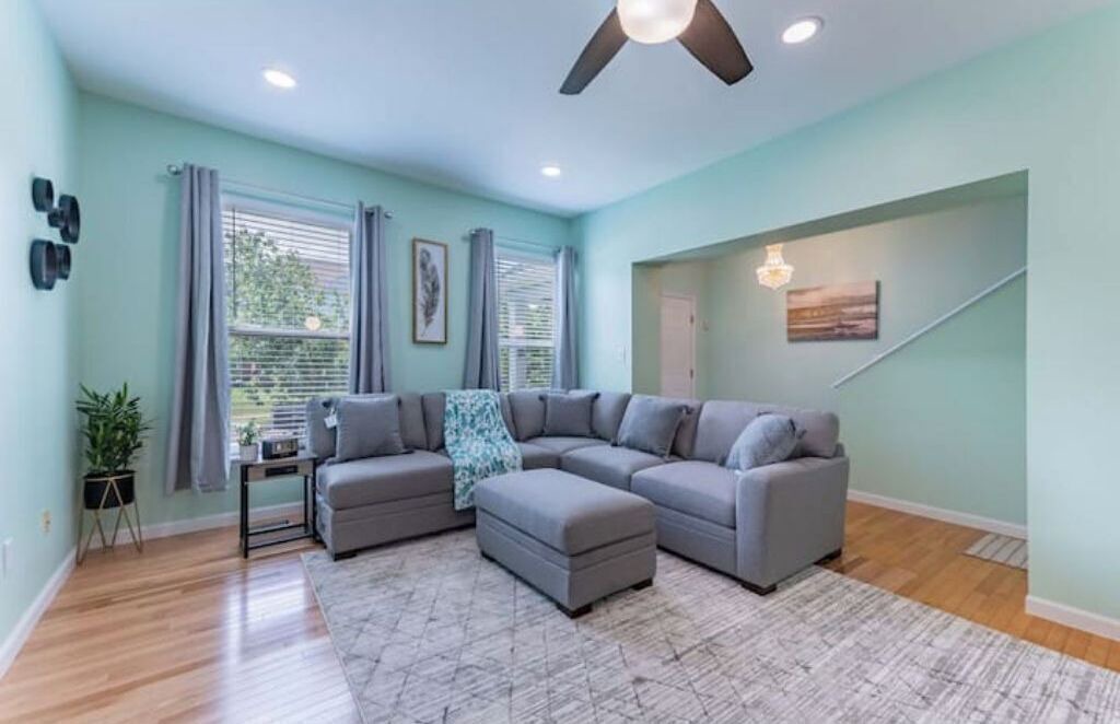 Photo of Livingroom in Central West End