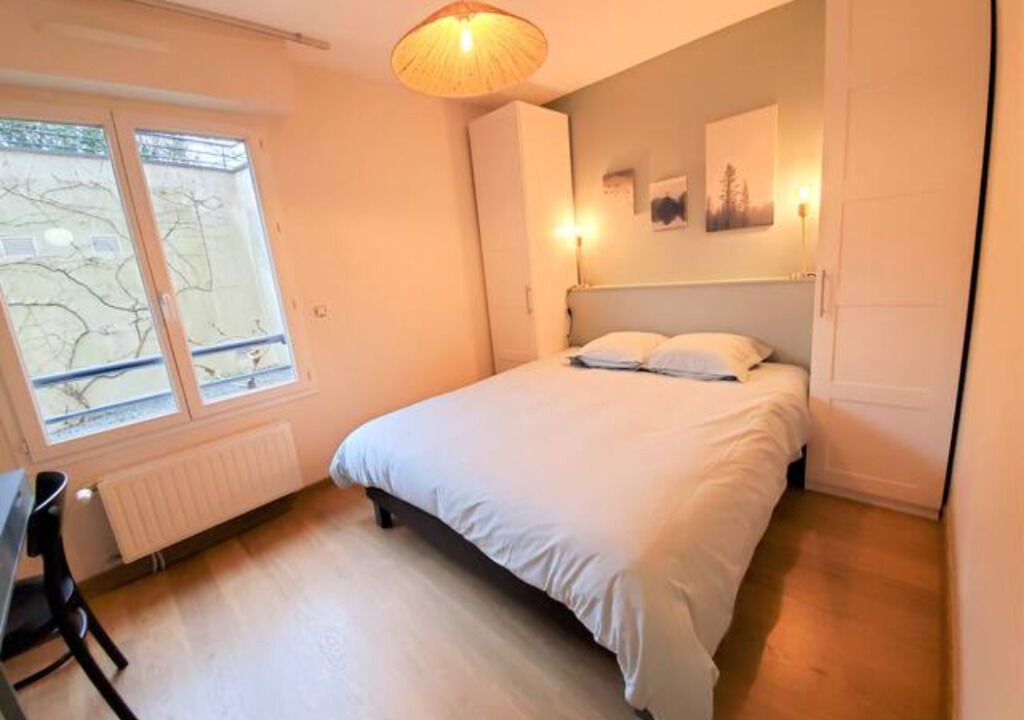 Photo of Bedroom in Centre-ville rive gauche
