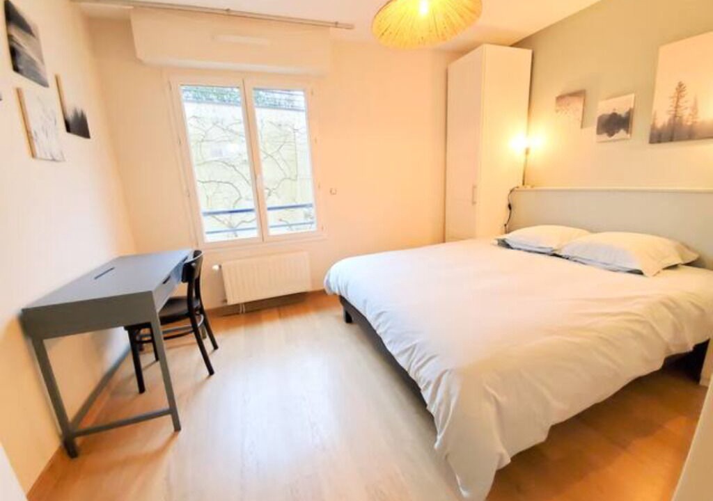 Photo of Bedroom in Centre-ville rive gauche