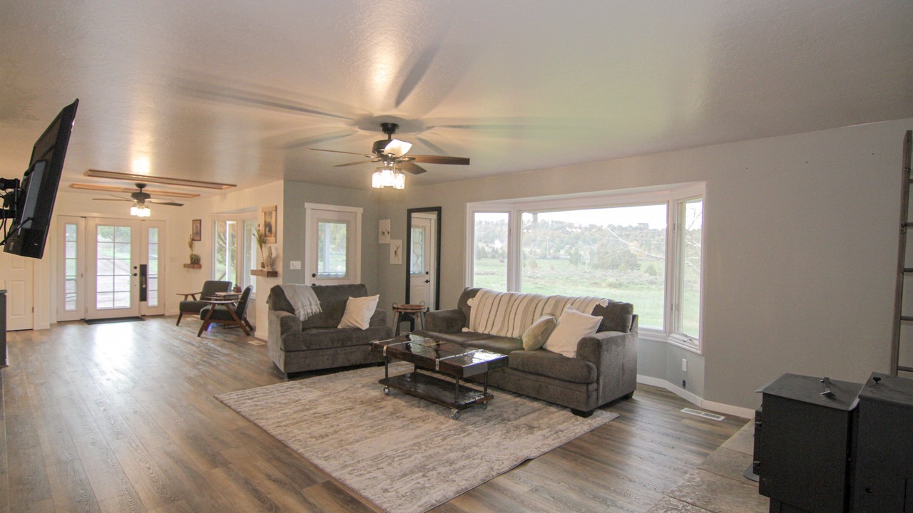 Photo of Livingroom in Mammoth Creek