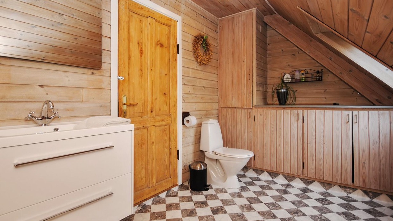 Photo of Bathroom in Logstor