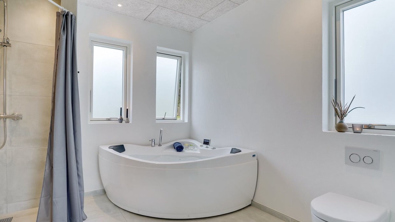 Photo of Bathroom in Remmer Strand
