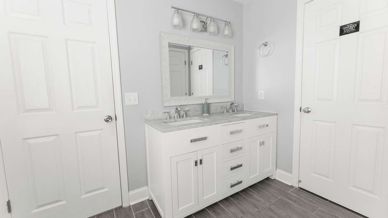 Photo of Bathroom in Charlotte Park