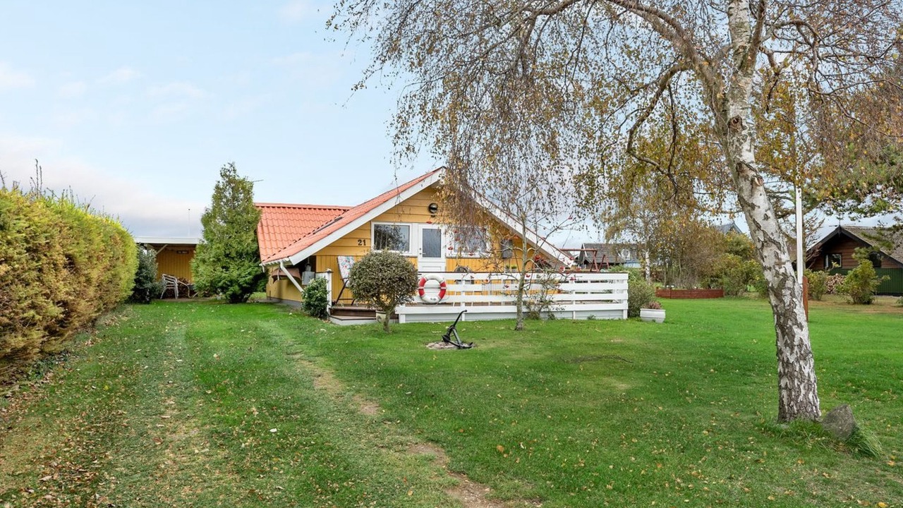 Photo of Others in Næs