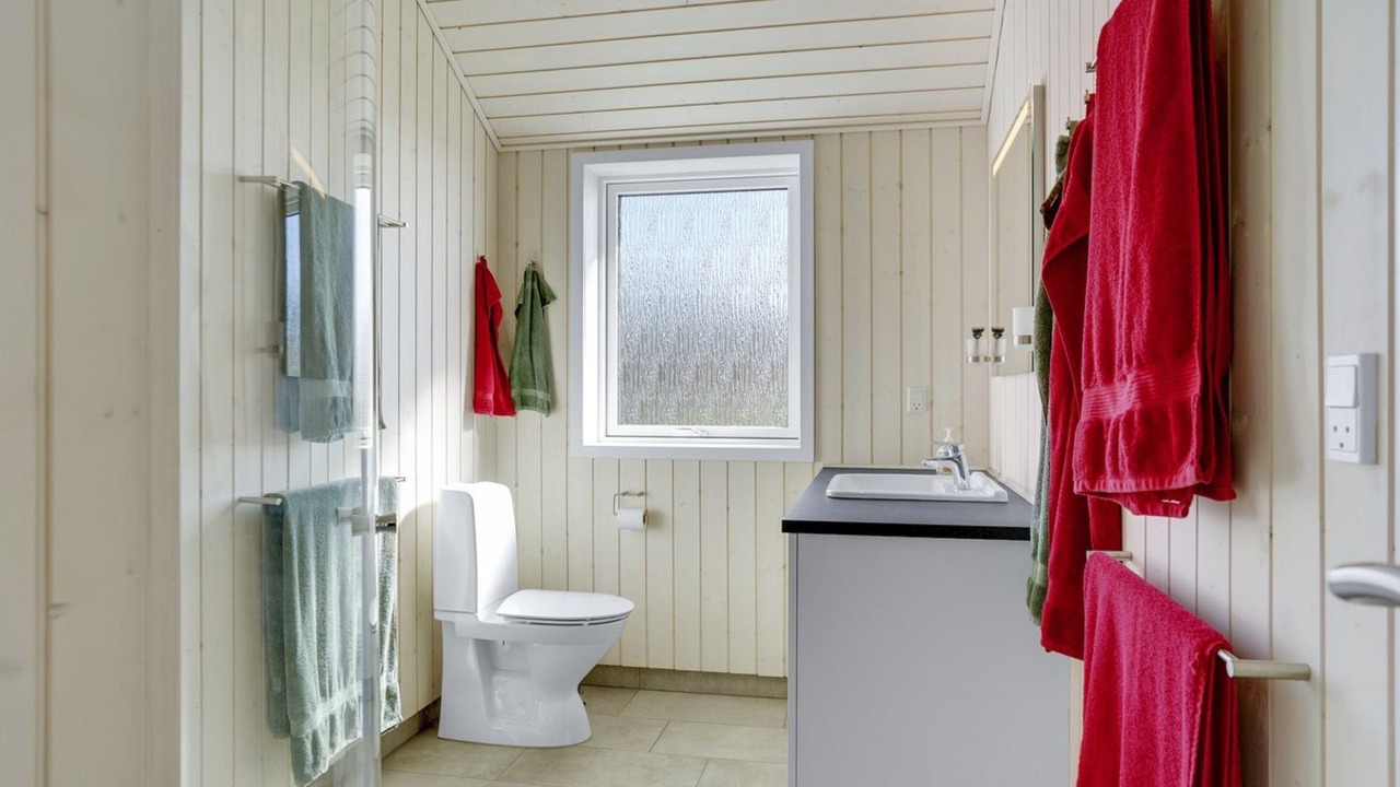 Photo of Bathroom in Diernæs