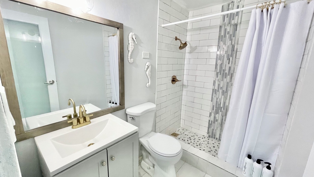 Photo of Bathroom in Camino Nuevo