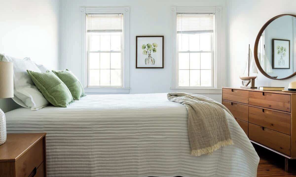 Photo of Bedroom in Off Broadway