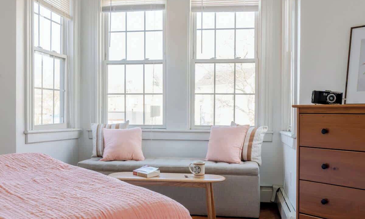 Photo of Bedroom in Off Broadway