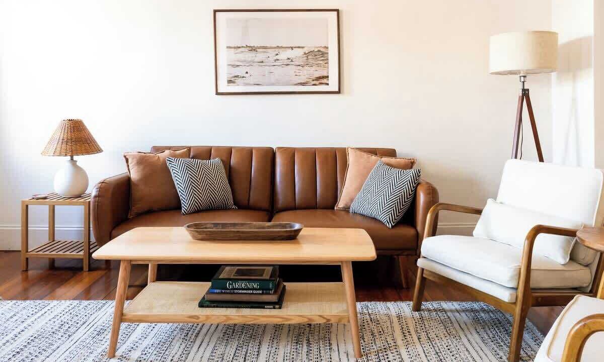 Photo of Livingroom in Off Broadway