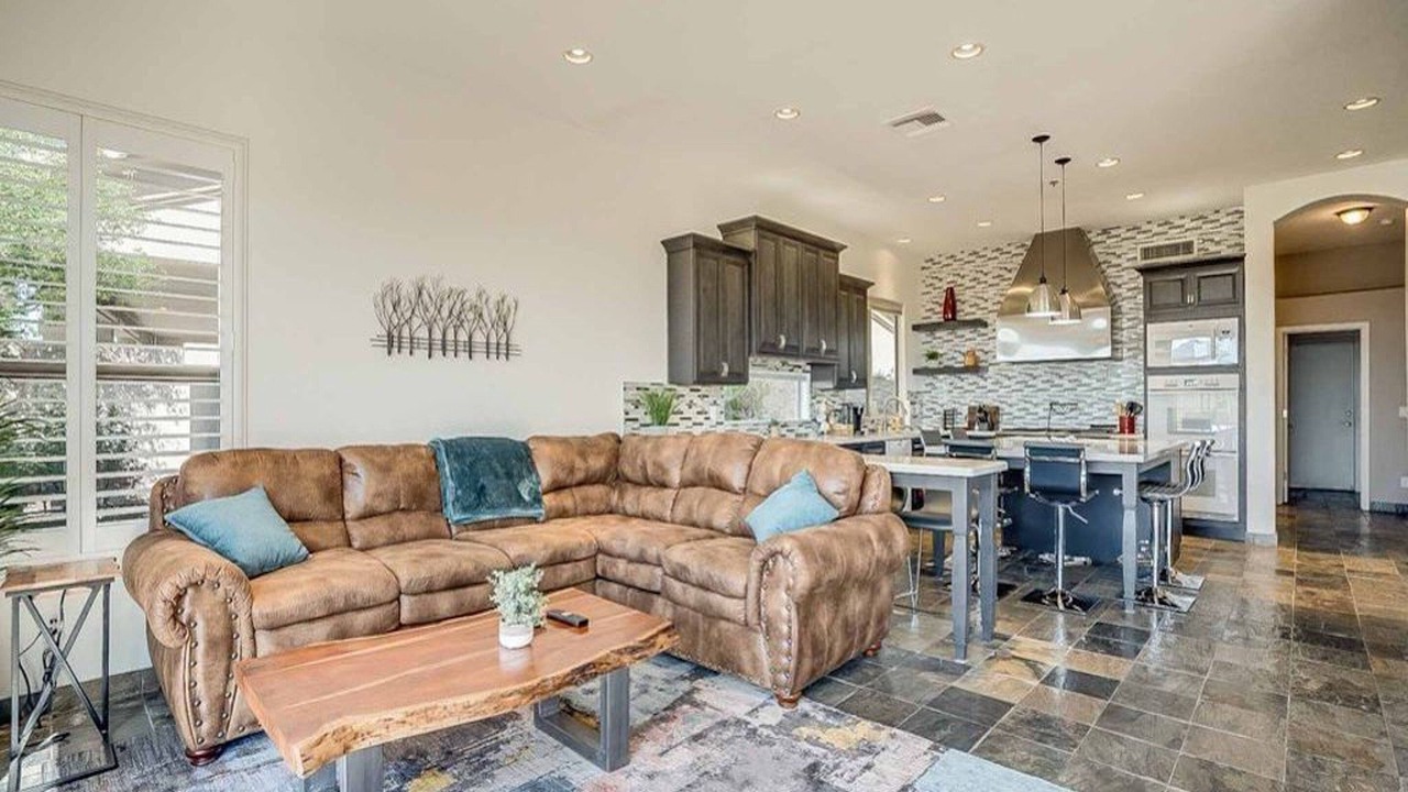 Photo of Livingroom in McDowell Mountain Ranch