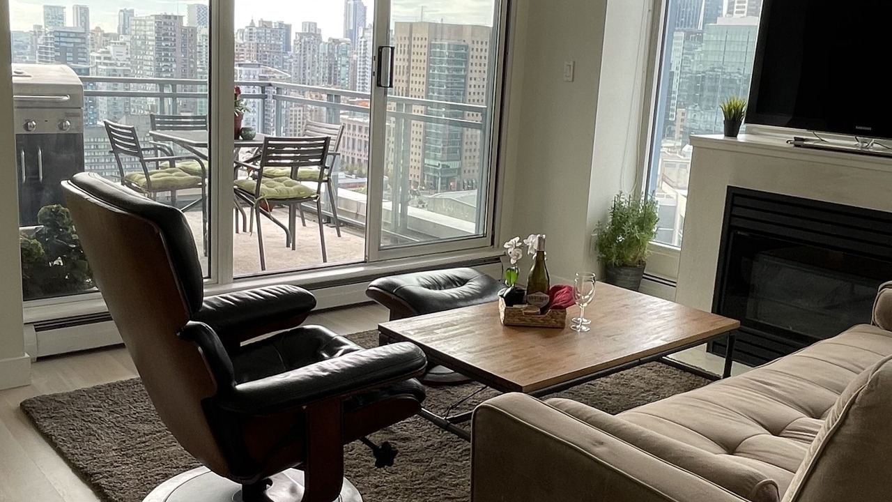 Photo of Livingroom in Crosstown