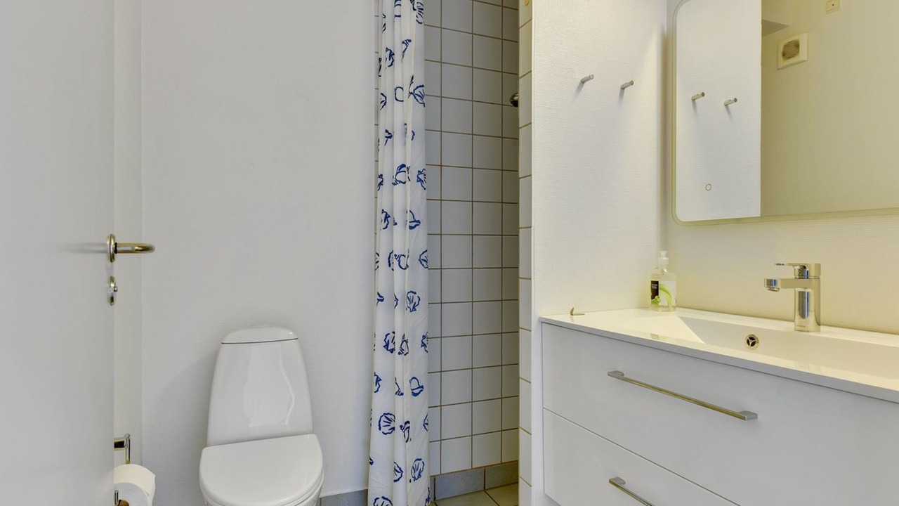 Photo of Bathroom in Emmerlev