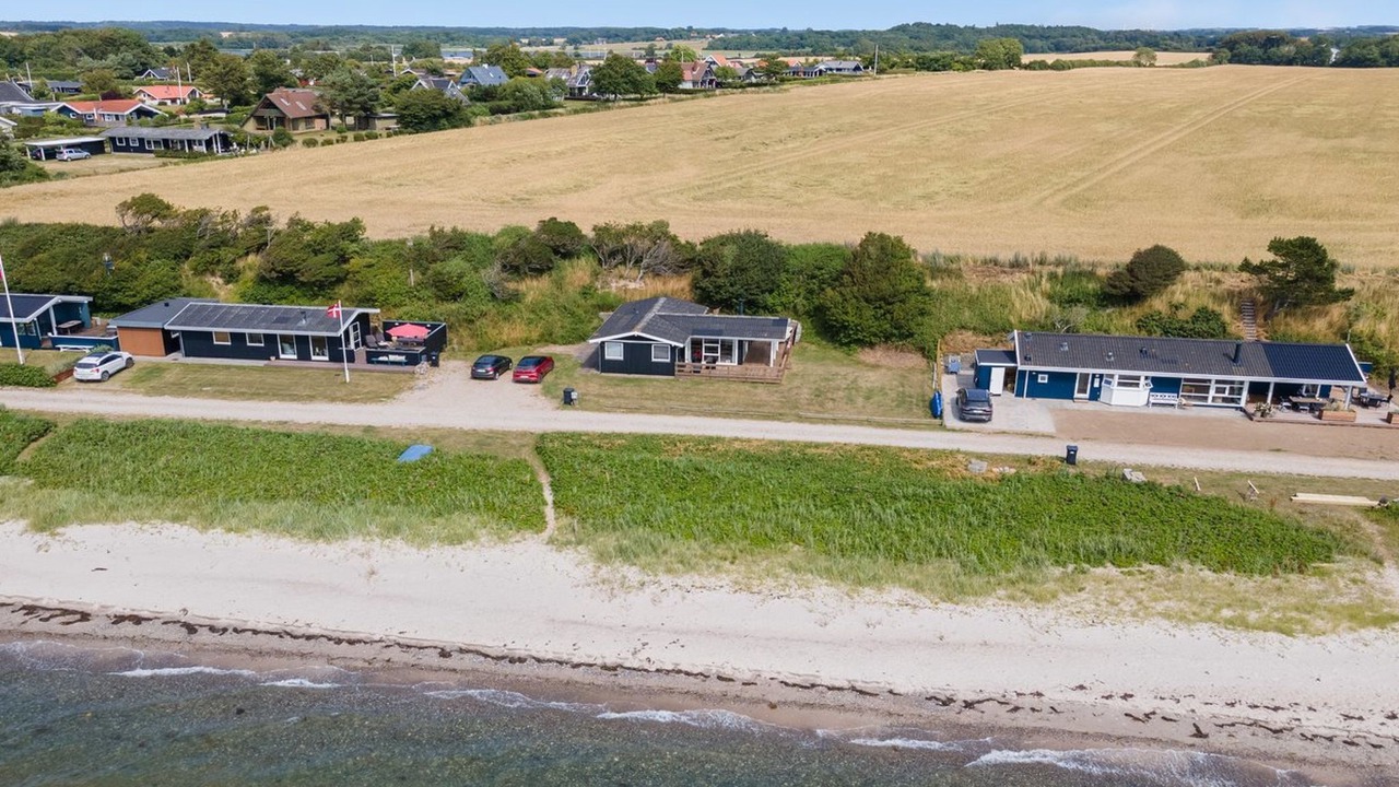 Photo of Others in Næs