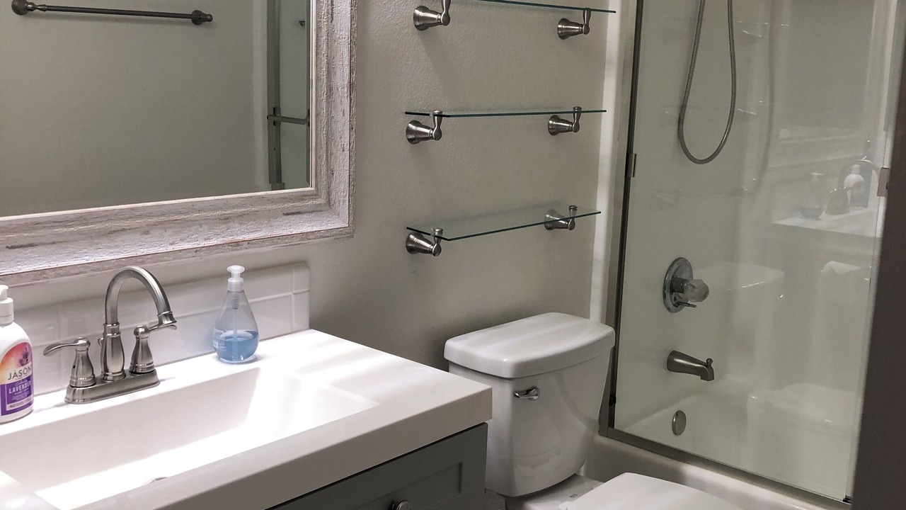 Photo of Bathroom in Golden Hills
