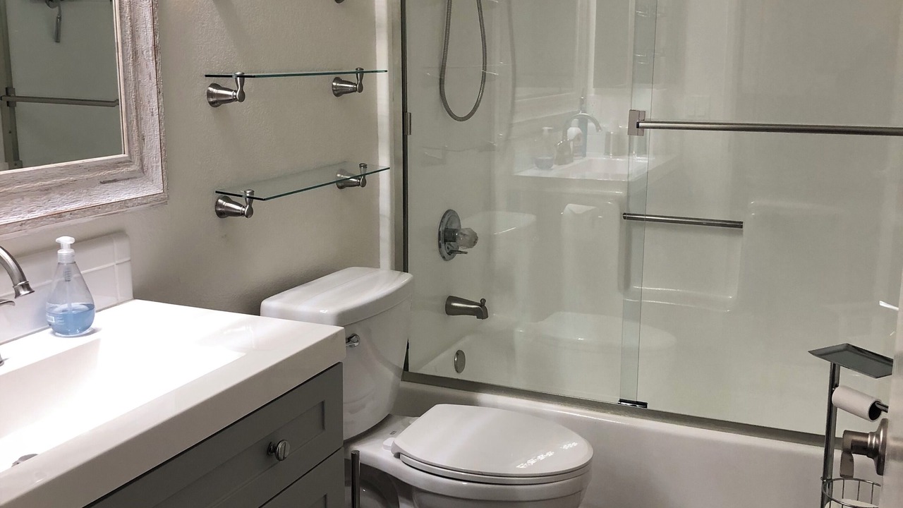 Photo of Bathroom in Golden Hills