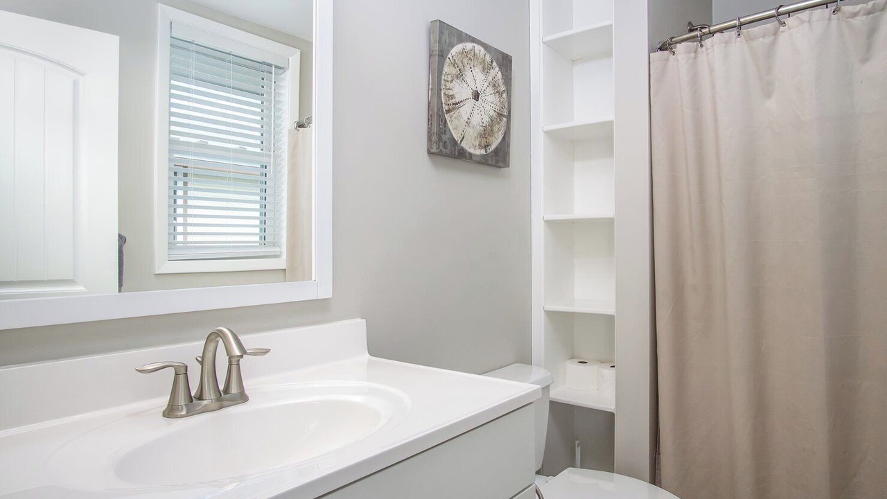 Photo of Bathroom in Little Torch Key
