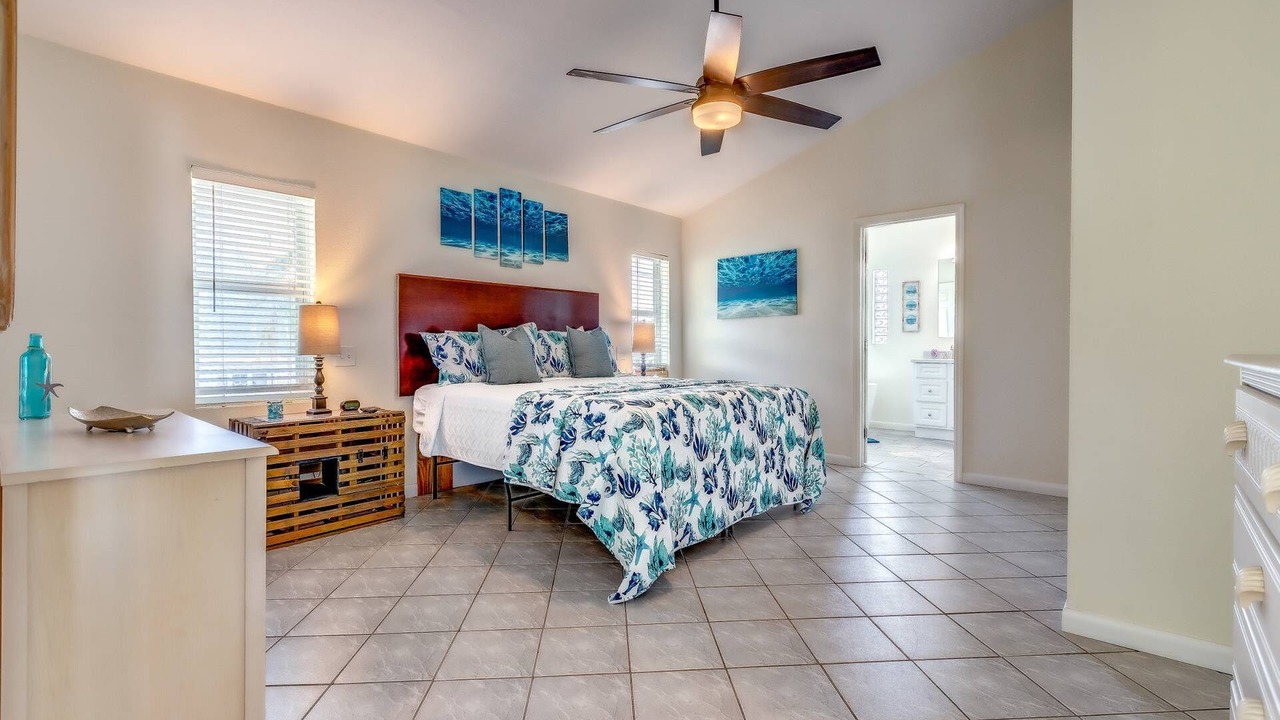 Photo of Bathroom in Little Torch Key