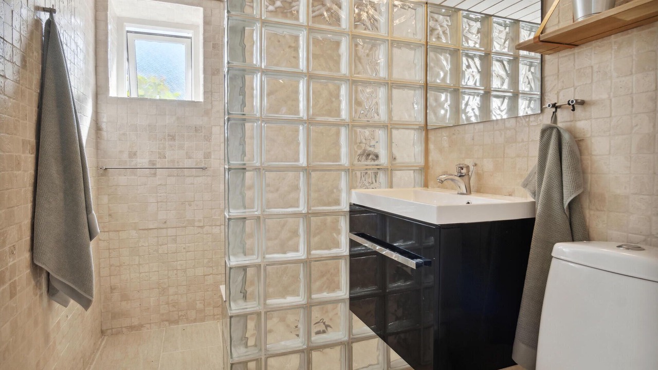 Photo of Bathroom in Hojer