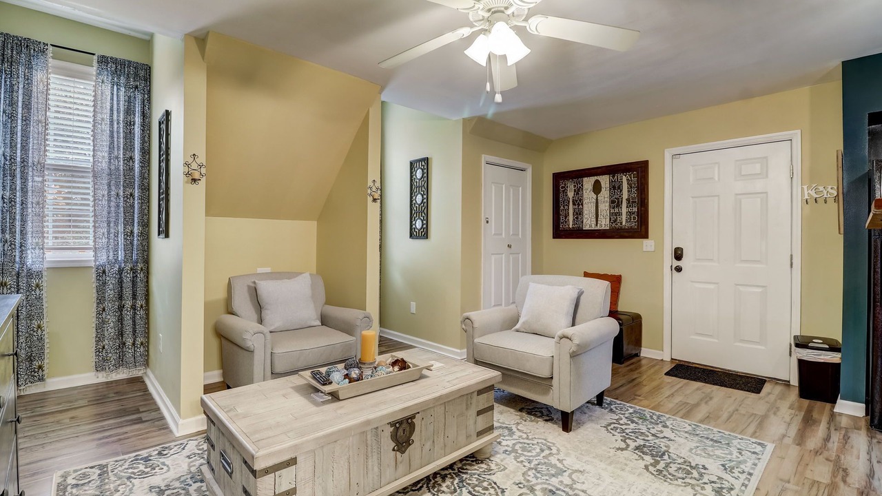 Photo of Livingroom in Sumter