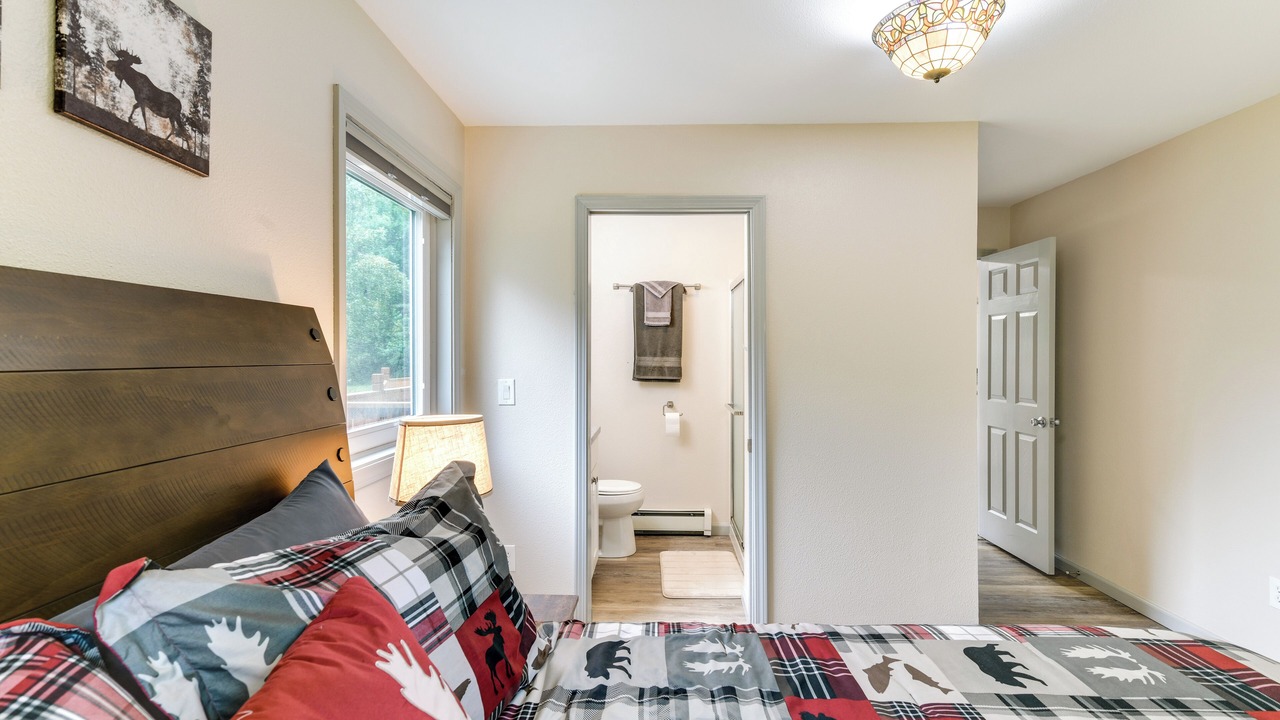 Photo of Bedroom in Anchorage