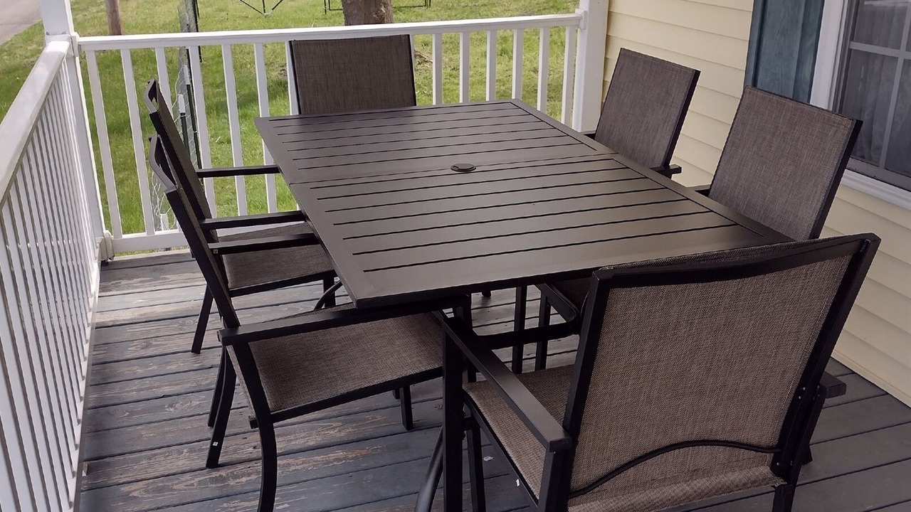 Photo of Outdoor in Parrott