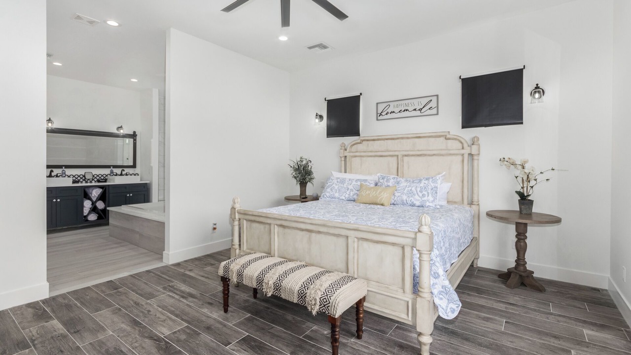 Photo of Bedroom in Camelback East