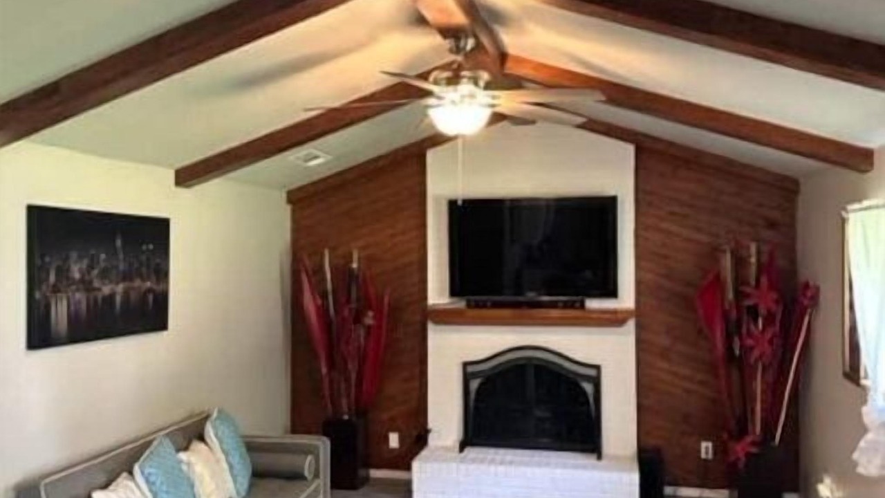 Photo of Livingroom in Midlothian