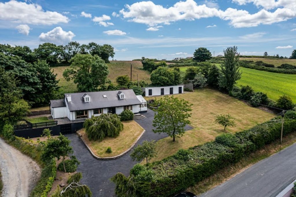 Photo of Outdoor in Kilmyshall