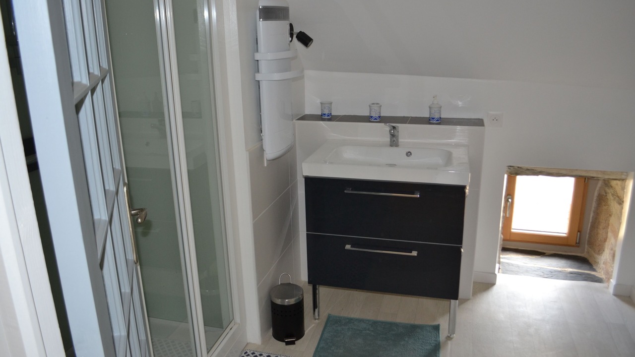 Photo of Bathroom in Botmeur