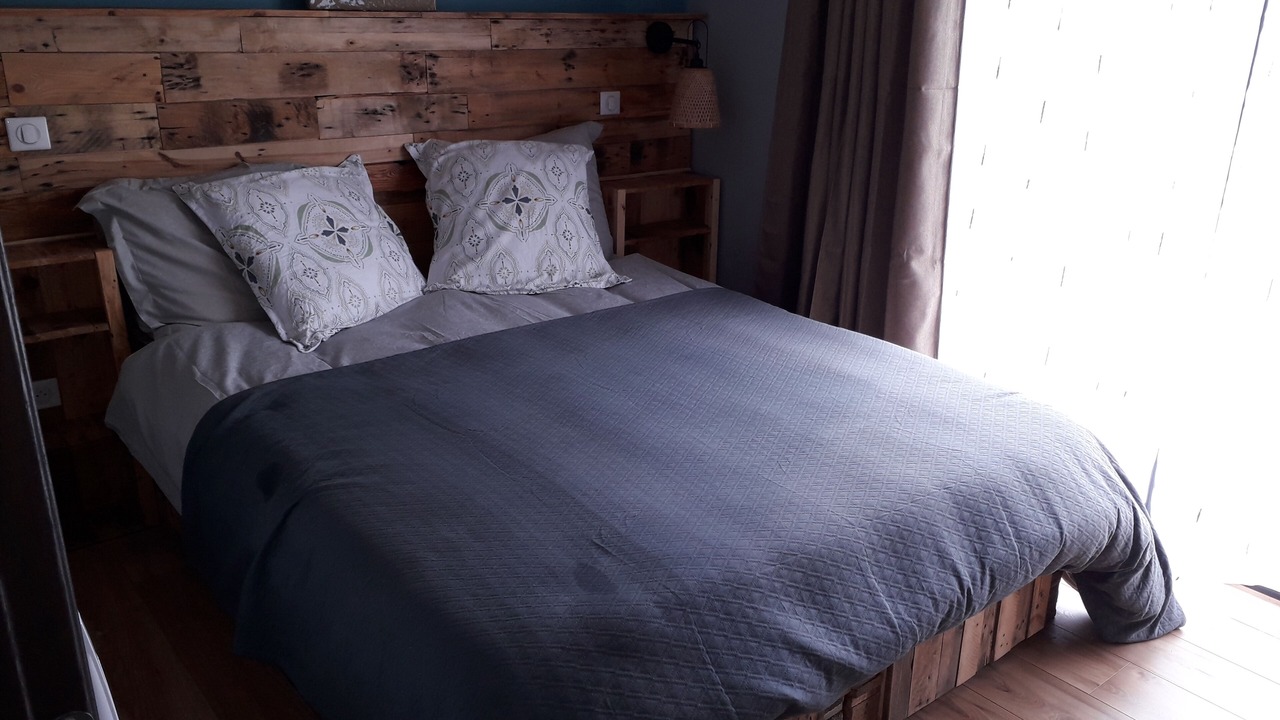 Photo of Bedroom in Montigny-le-Chartif