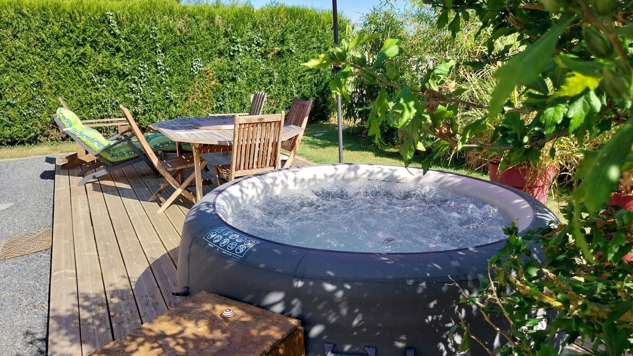 Photo of Outdoor in Montigny-le-Chartif