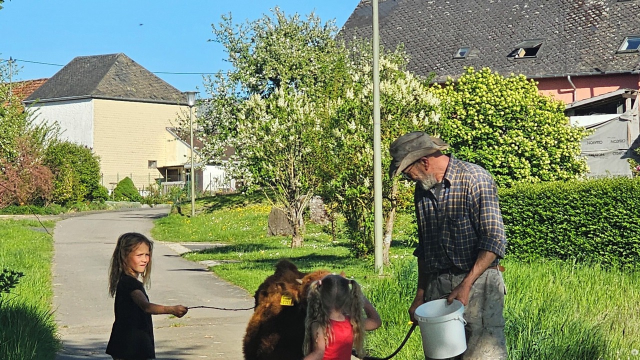 Photo of Others in Hosten