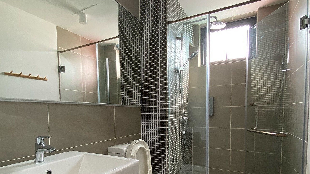 Photo of Bathroom in Maluri