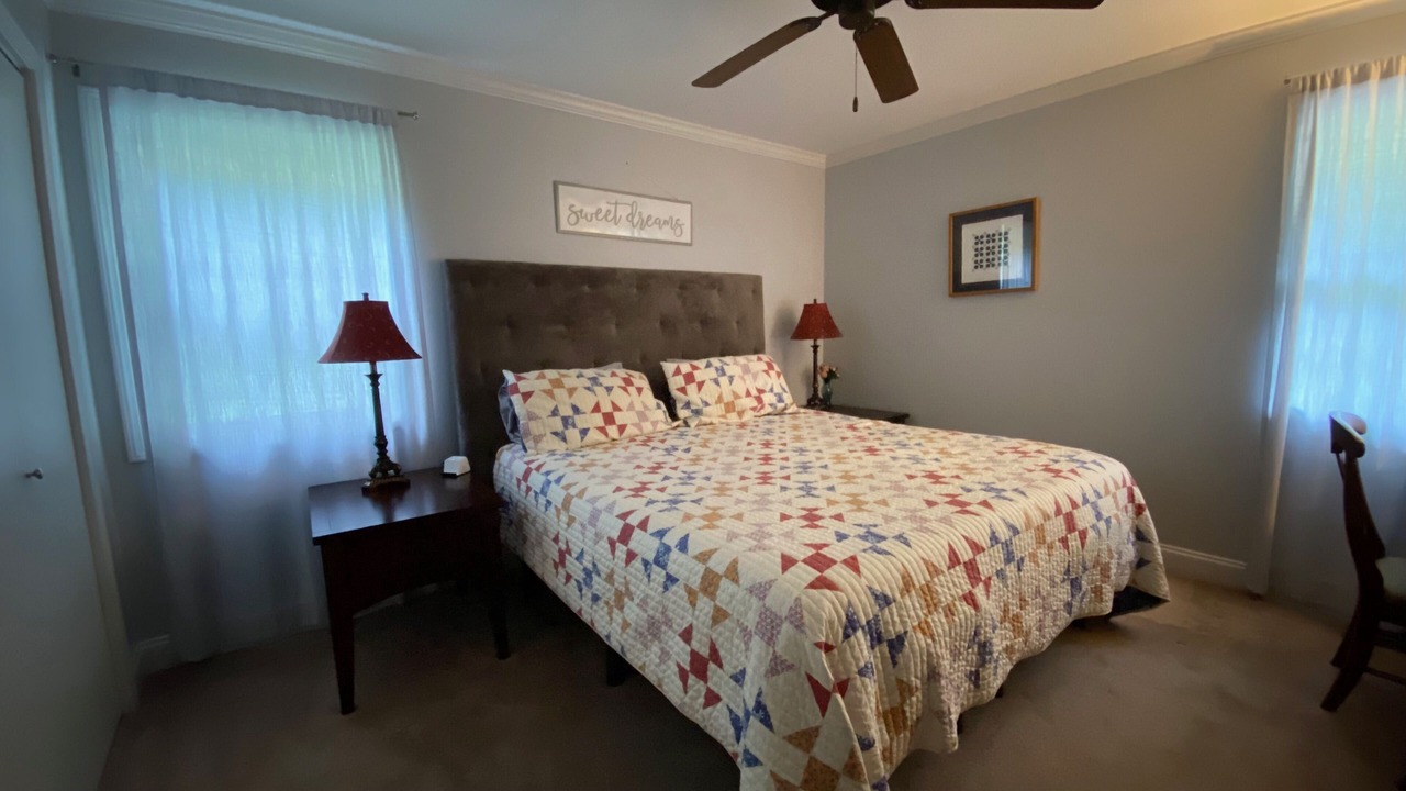 Photo of Bedroom in Hayesville