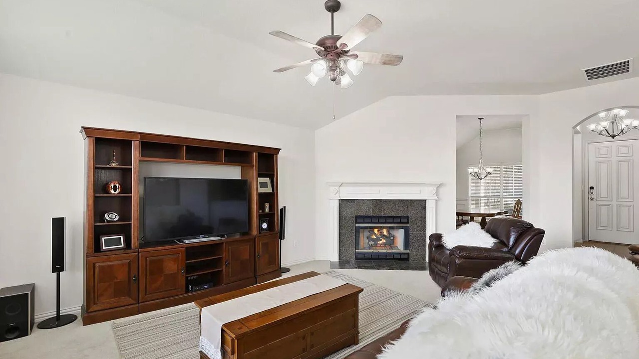 Photo of Livingroom in Little Elm