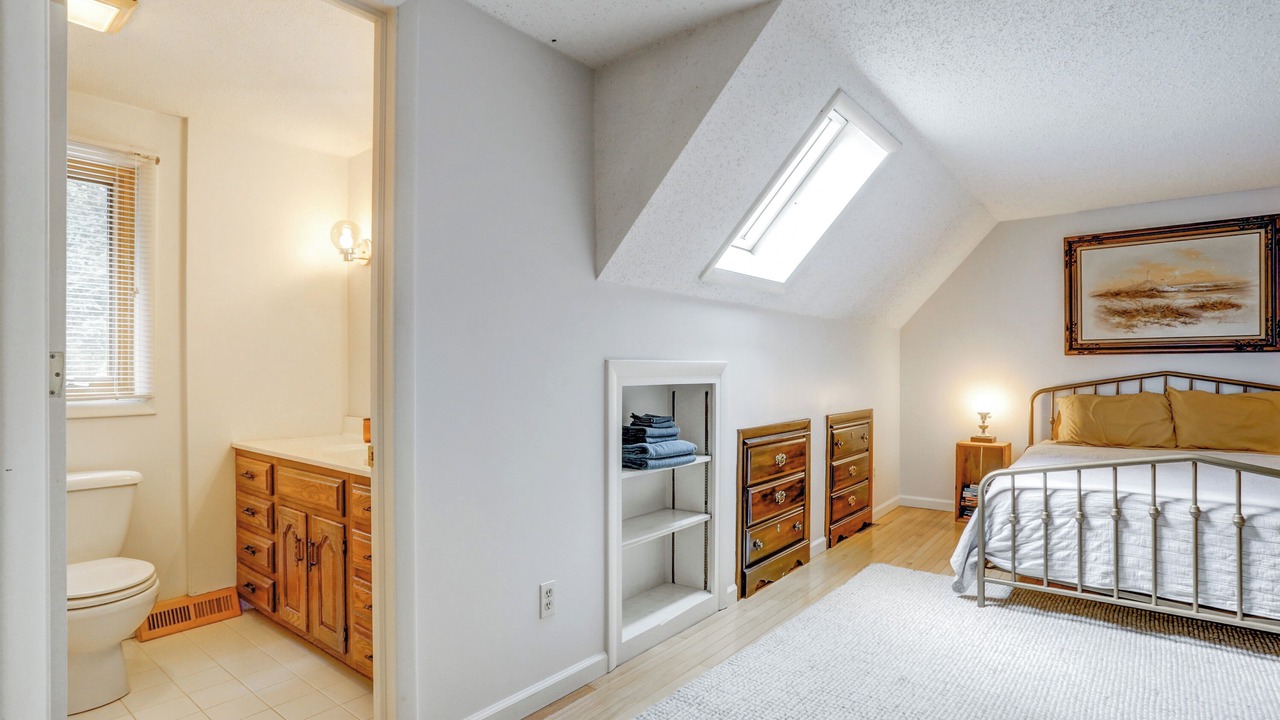 Photo of Bedroom in Willow Street