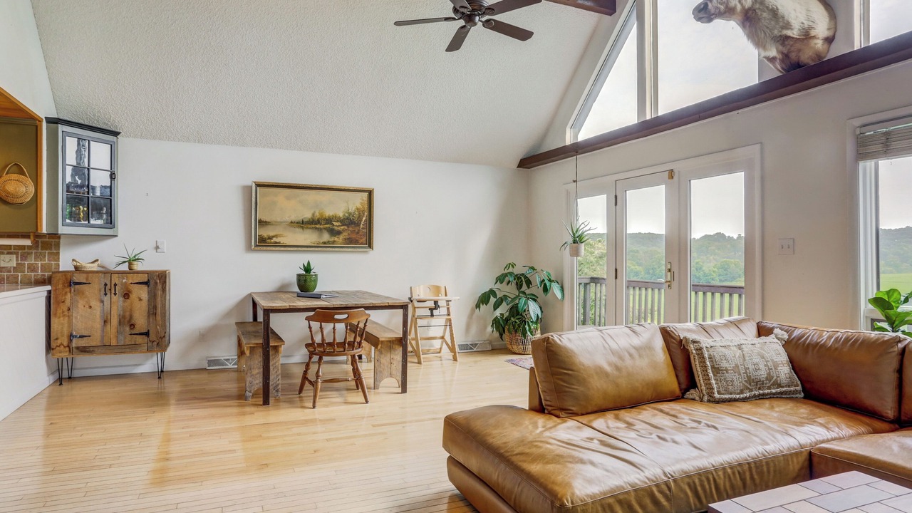 Photo of Livingroom in Willow Street