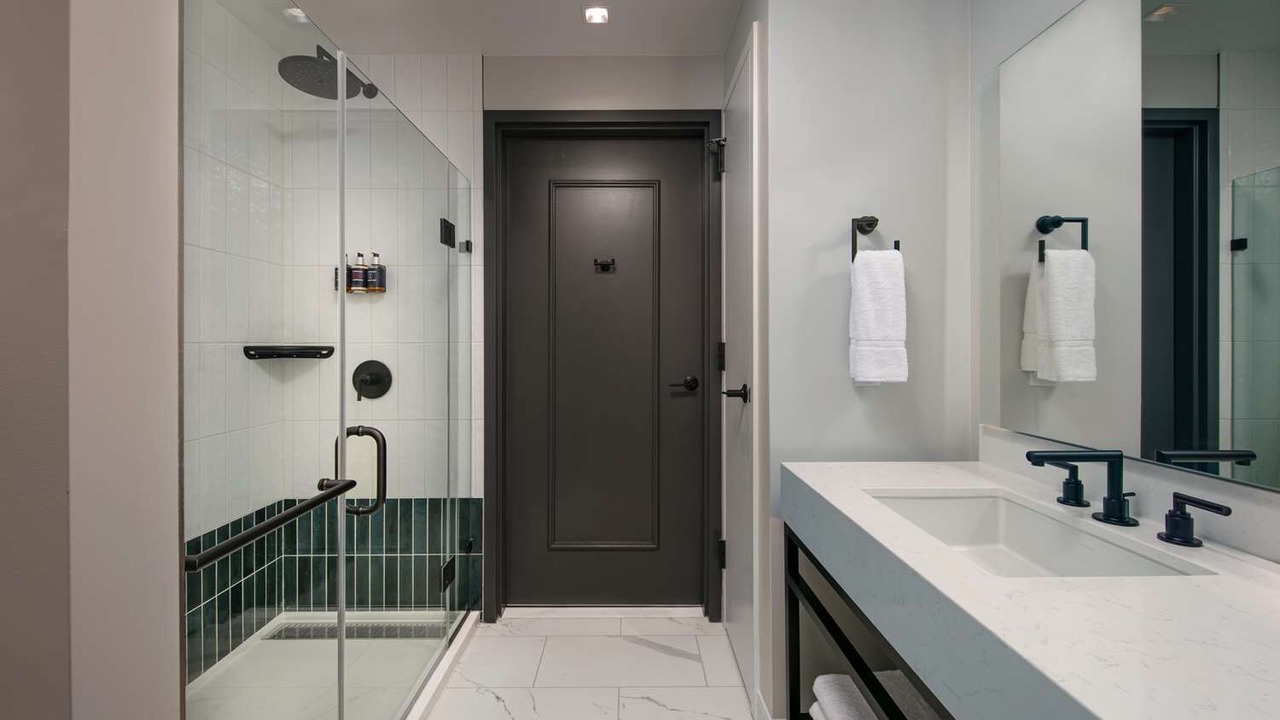 Photo of Bathroom in North Capitol Street
