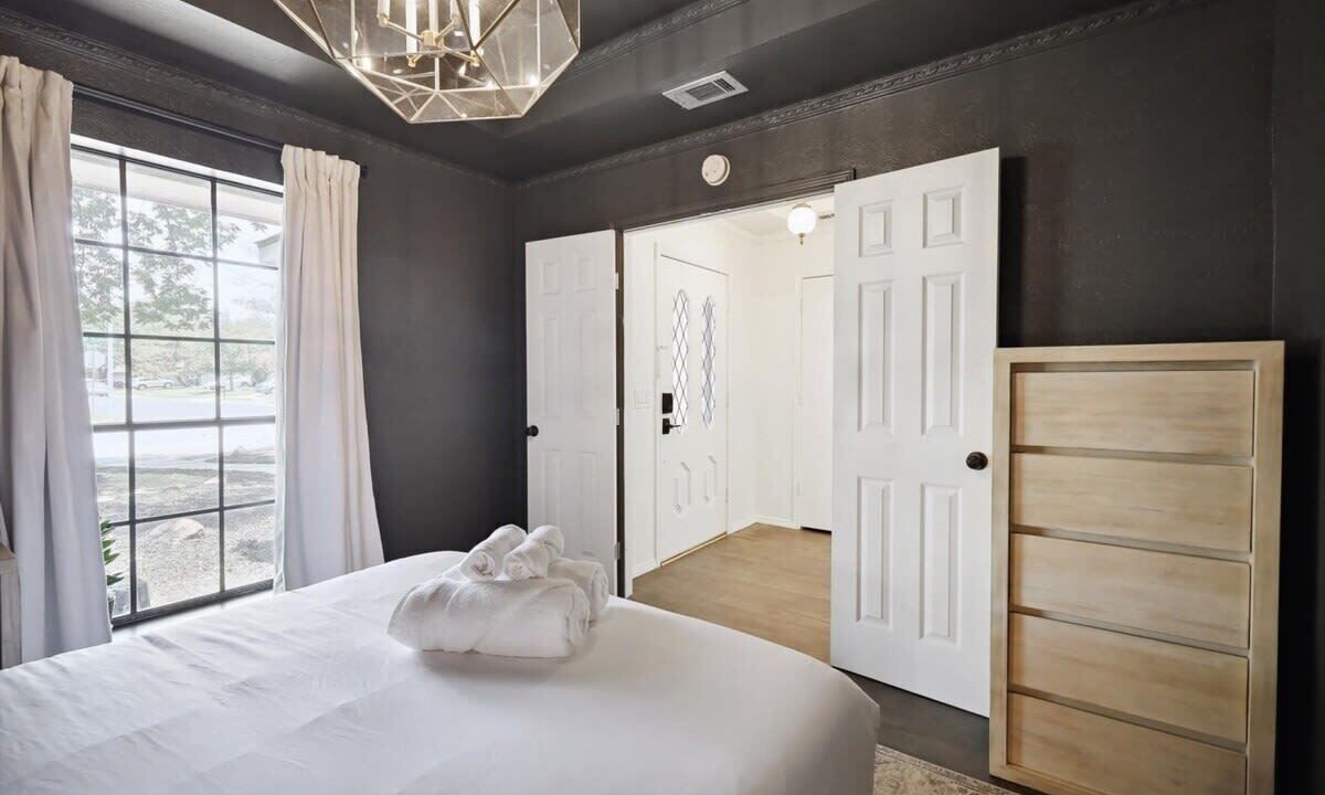 Photo of Bedroom in Allen