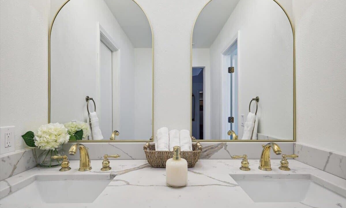 Photo of Bathroom in Allen