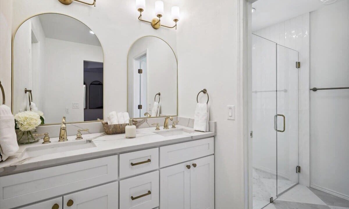 Photo of Bathroom in Allen